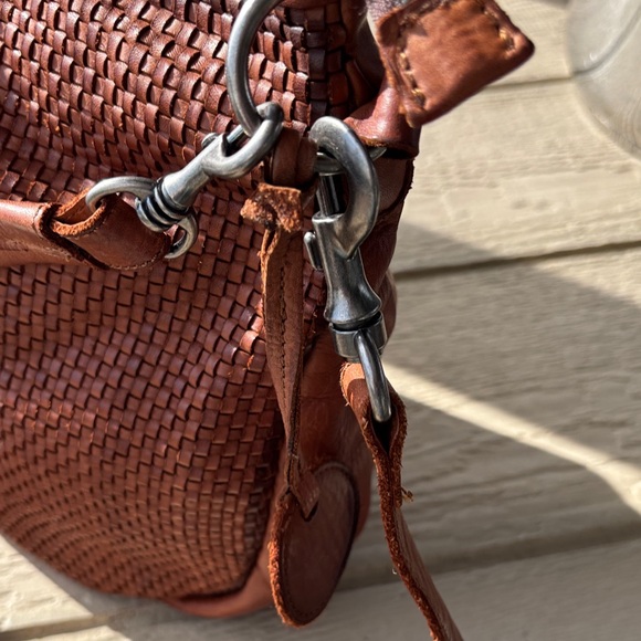 Harbour 2nd leather shoulder and crossbody bag - Picture 11 of 15